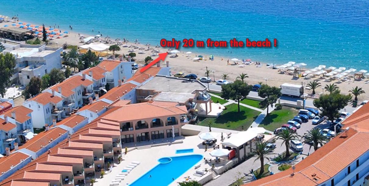 Just 20 Meters From The Beach Торони Екстериор снимка
